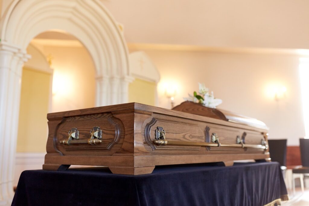 Choosing Funeral Package with Memorial Funeral