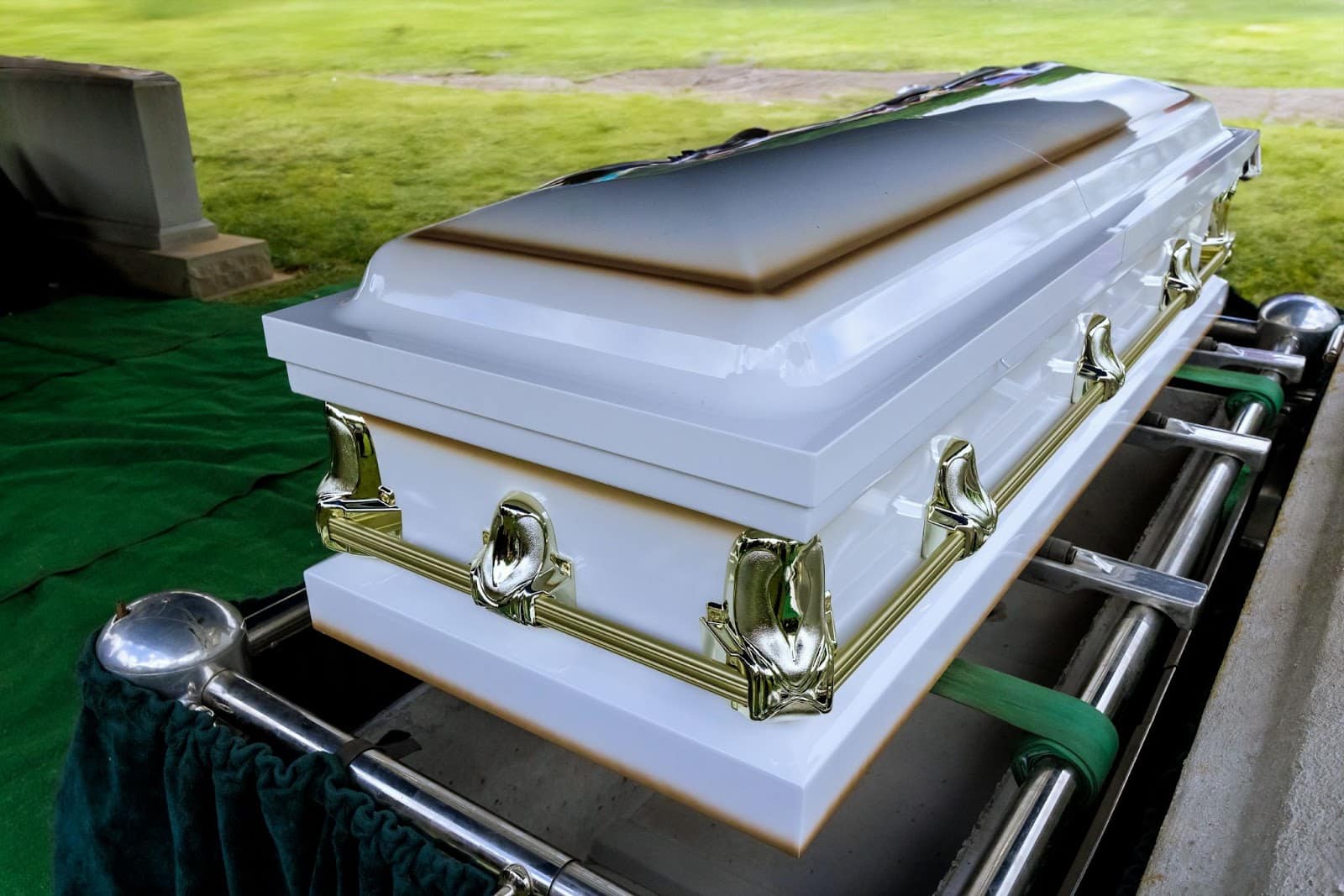 Comprehensive Guide to Different Types of Funeral Caskets in Singapore